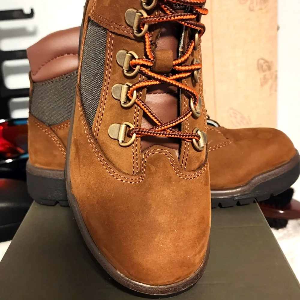 Timberlands - Picture 1 of 5